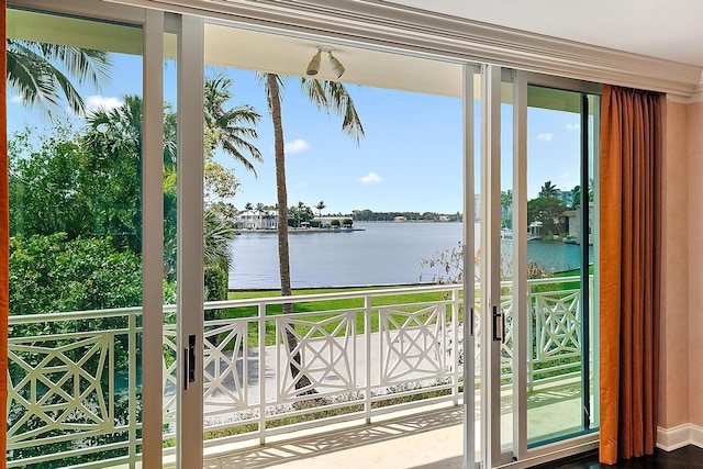 425 Worth Ave Unit 2F, Palm Beach, FL 33480 - water view