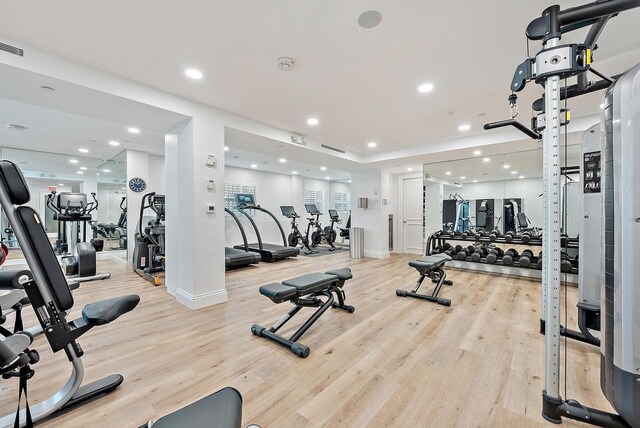 425 Worth Ave Unit 2F, Palm Beach, FL 33480 - workout area featuring light wood-style flooring, recessed lighting, and baseboards