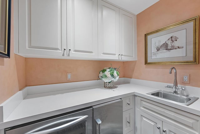 laundry room featuring sink