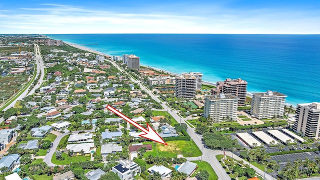 Listing photo 3 for 451 Ocean Dr, Juno Beach FL 33408