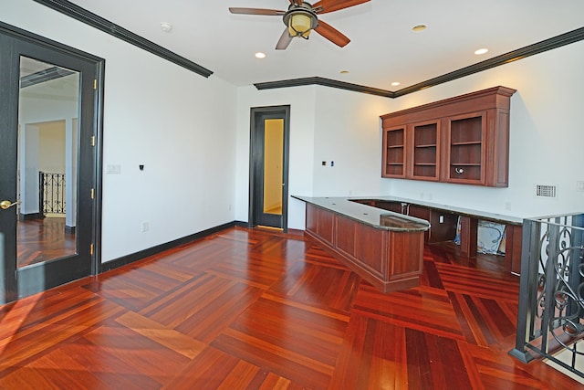 kitchen with crown molding, dark parquet floors, kitchen peninsula, and ceiling fan