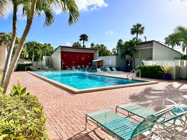 view of swimming pool featuring a patio