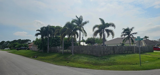 Listing photo 3 for 498 SW Namoit Pl, Port Saint Lucie FL 34953