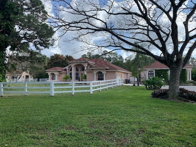 exterior space featuring a front yard