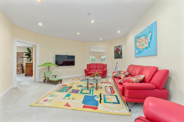 living room with carpet