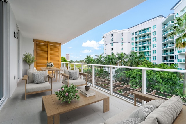 balcony featuring outdoor lounge area