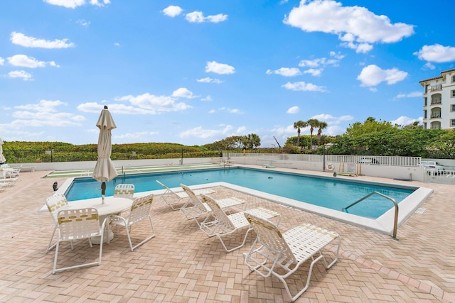 view of swimming pool