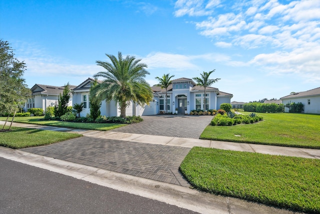 view of front facade with a front lawn