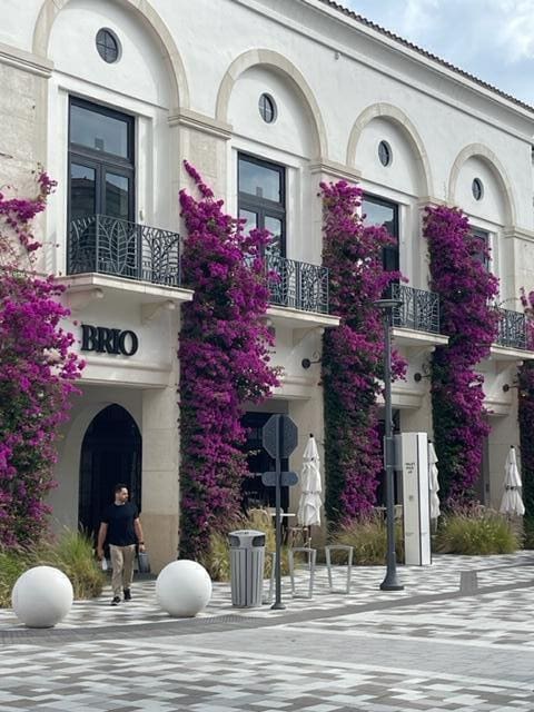 view of building exterior