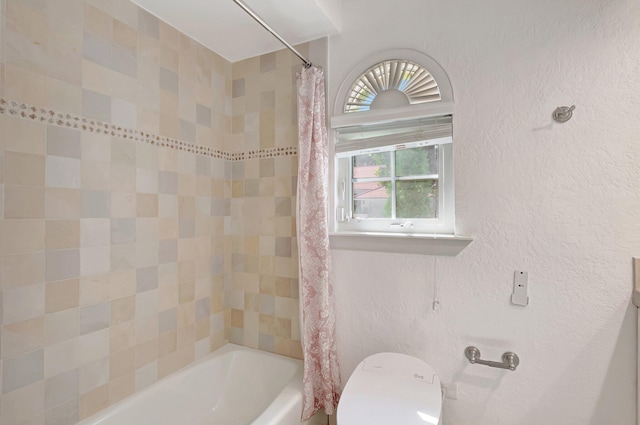 930 N Parkside Cir N, Boca Raton, FL 33486 - full bath featuring toilet, shower / bath combo, and a textured wall