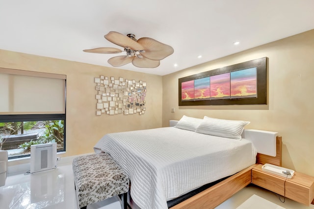 bedroom with ceiling fan