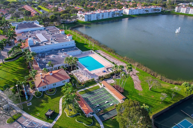 bird's eye view featuring a water view