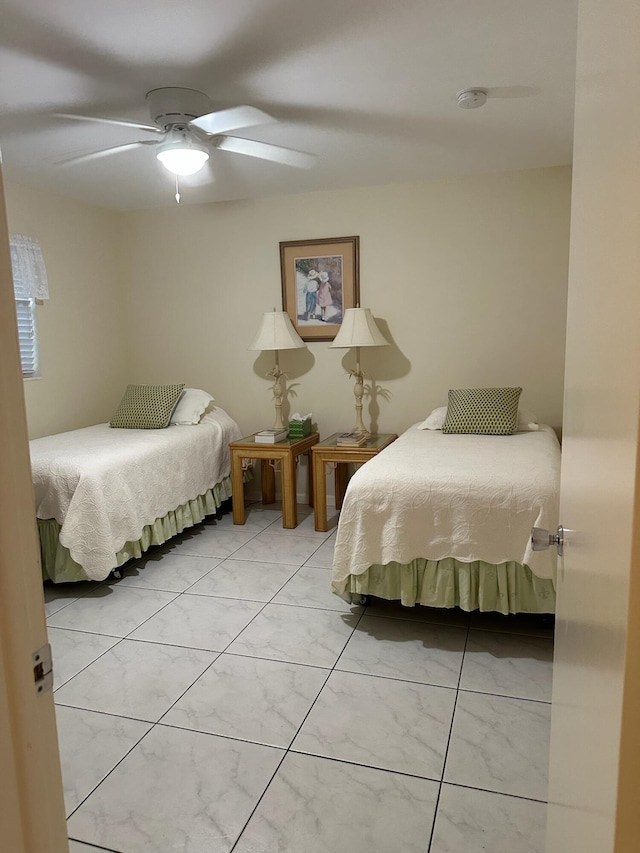 bedroom featuring a ceiling fan