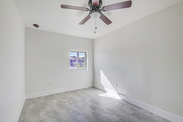 empty room featuring ceiling fan