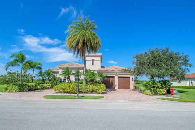 view of mediterranean / spanish-style home