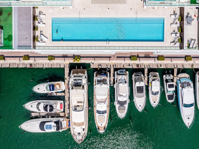 bird's eye view featuring a water view