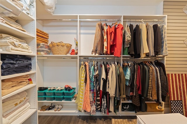 walk in closet featuring hardwood / wood-style floors