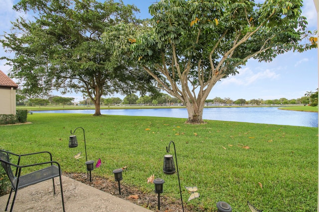 view of yard with a water view