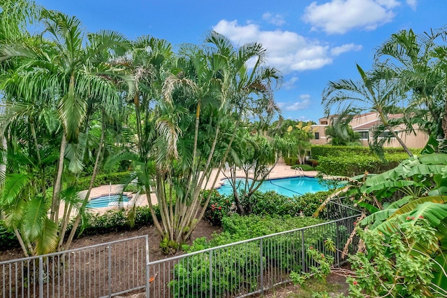 view of swimming pool