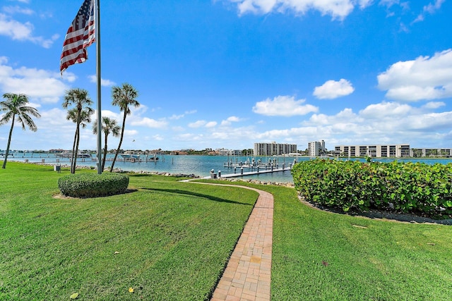 view of yard featuring a water view