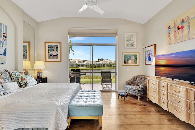 bedroom featuring lofted ceiling, light hardwood / wood-style floors, access to outside, and ceiling fan