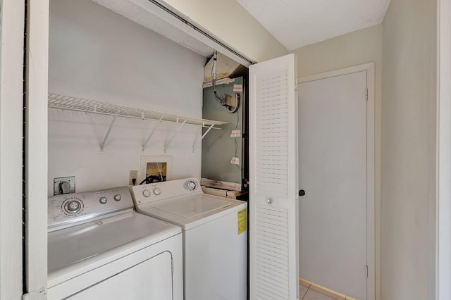 2109 SE Wayne Rd Unit 2109, Stuart, FL 34994 - laundry area featuring washing machine and clothes dryer