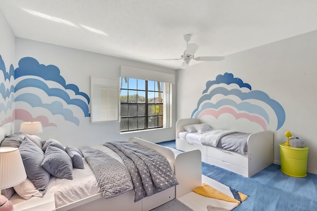 bedroom featuring ceiling fan