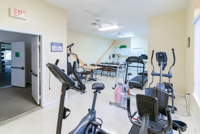 exercise room featuring ceiling fan