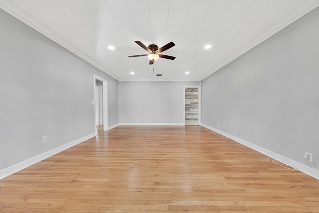 empty room with crown molding, light hardwood / wood-style flooring, and ceiling fan