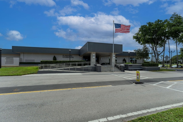 view of building exterior