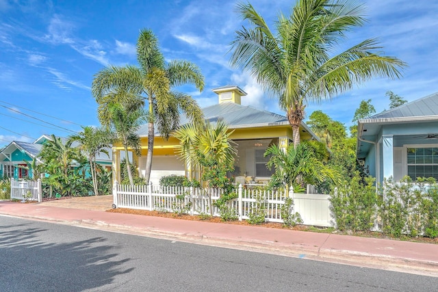 view of front of house