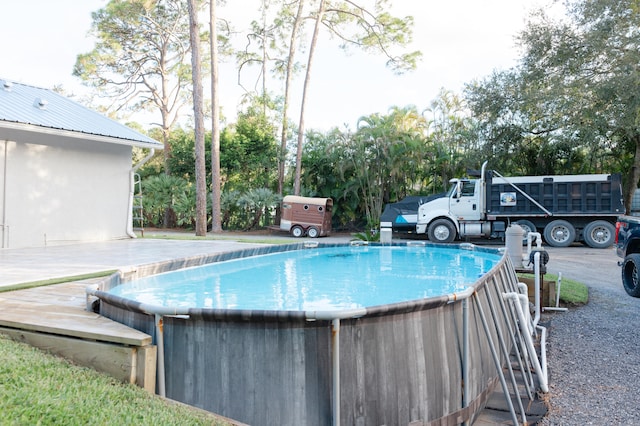 view of swimming pool