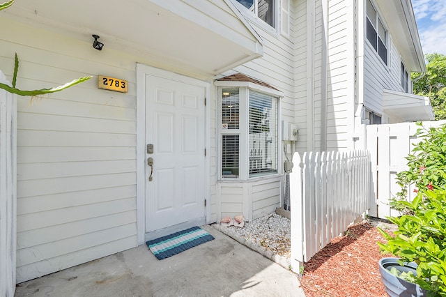 view of property entrance