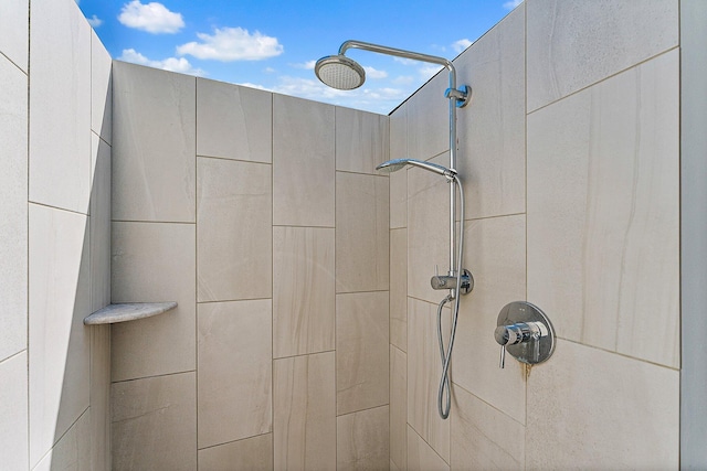 details featuring a tile shower