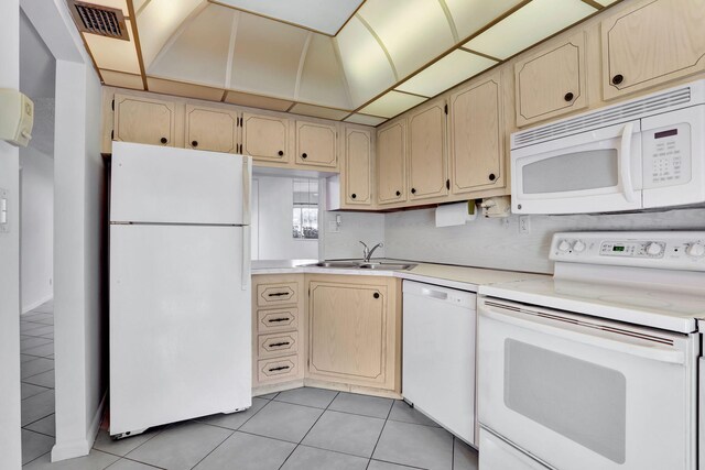 spare room featuring ceiling fan, a textured ceiling, baseboards, and wood finished floors