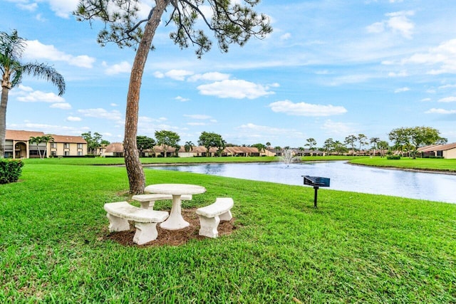 view of yard featuring a water view