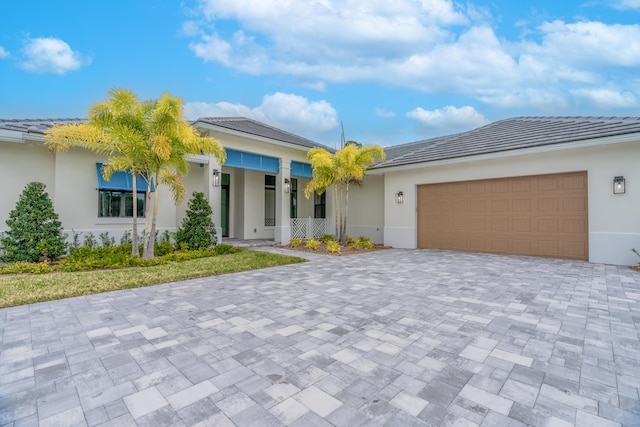 view of front of house featuring a garage