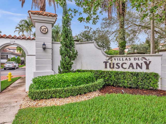 view of community / neighborhood sign