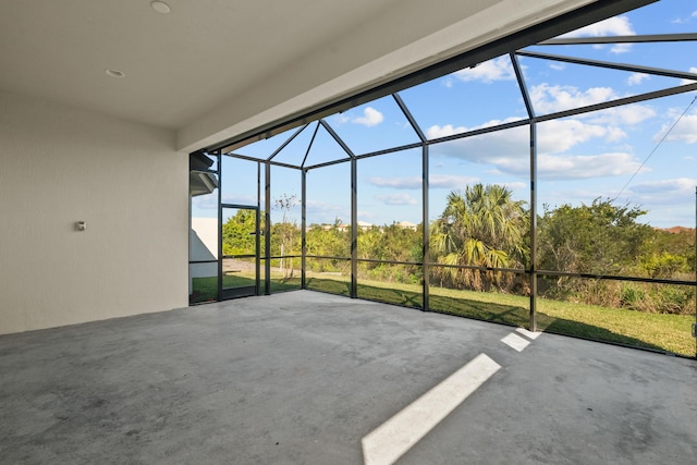 12501 SW Sunrise Lake Ter, Port Saint Lucie, FL 34987 - view of patio featuring a lanai