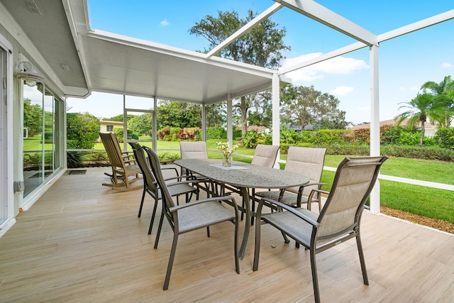 view of sunroom / solarium