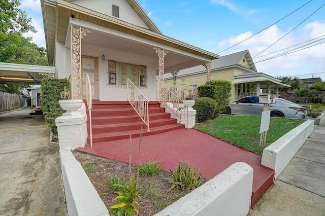 view of front of home with covered porch