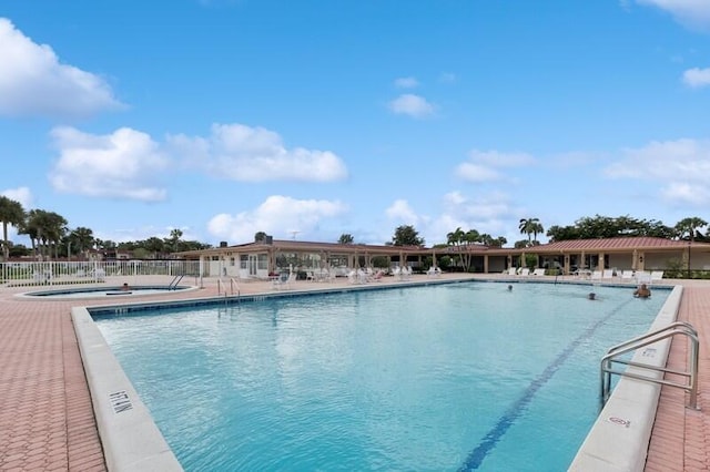 view of swimming pool