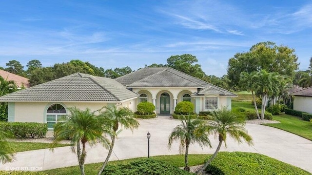 view of mediterranean / spanish-style home