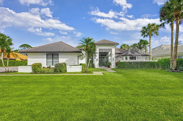 view of front of house with a front yard