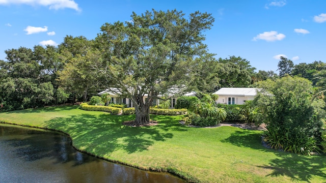 4 Country Rd, Village Of Golf, FL 33436 - view of home's community featuring a water view and a yard
