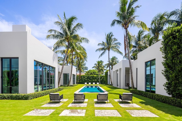 view of yard with a patio