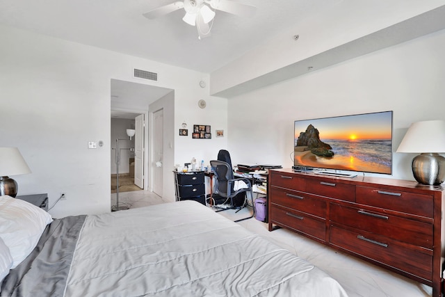 bedroom with ceiling fan