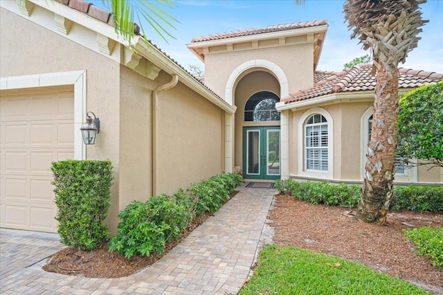 property entrance featuring a garage