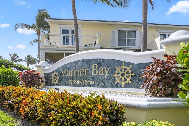 view of community / neighborhood sign