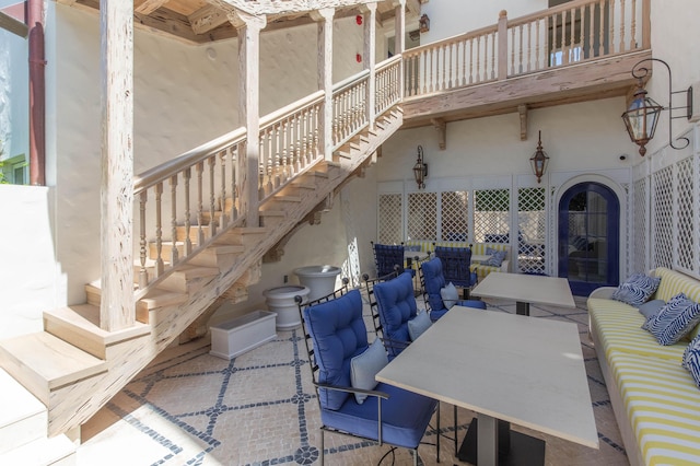 view of patio featuring an outdoor hangout area